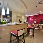 Western Palace Hotel 4*