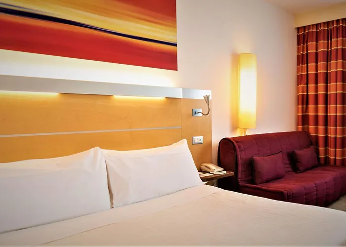 Western Palace Hotel