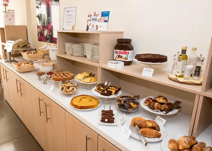 Western Palace Hotel