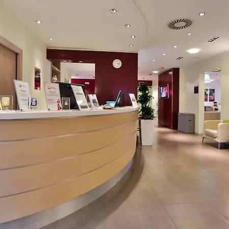 베스트 웨스턴 팰리스 인 호텔 4*