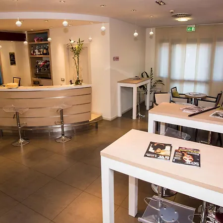 베스트 웨스턴 팰리스 인