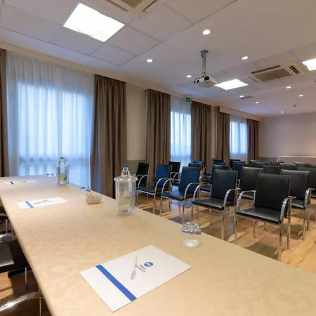 베스트 웨스턴 팰리스 인 4* 페라라