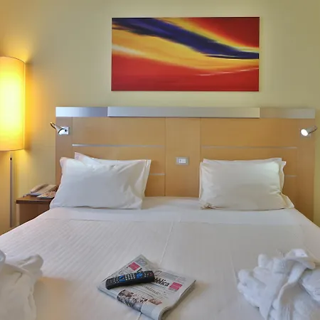 Western Palace Hotel