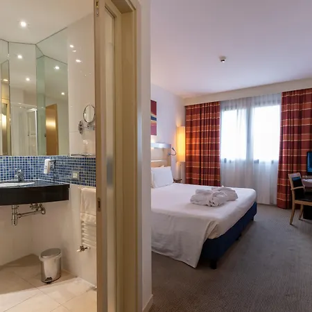 베스트 웨스턴 팰리스 인 4*