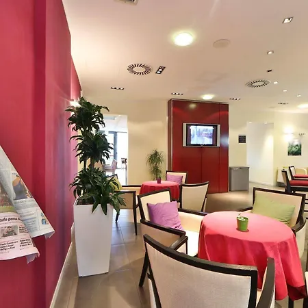 Otel Western Palace