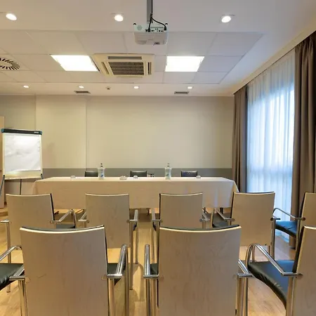 베스트 웨스턴 팰리스 인 호텔