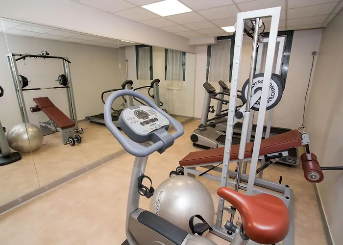 Western Palace Szálloda