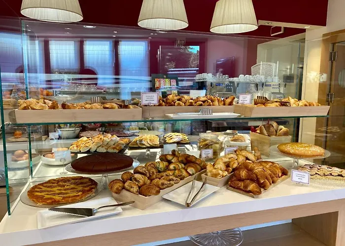 Western Palace Ferrara