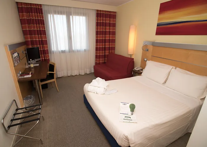Western Palace Szálloda 4*