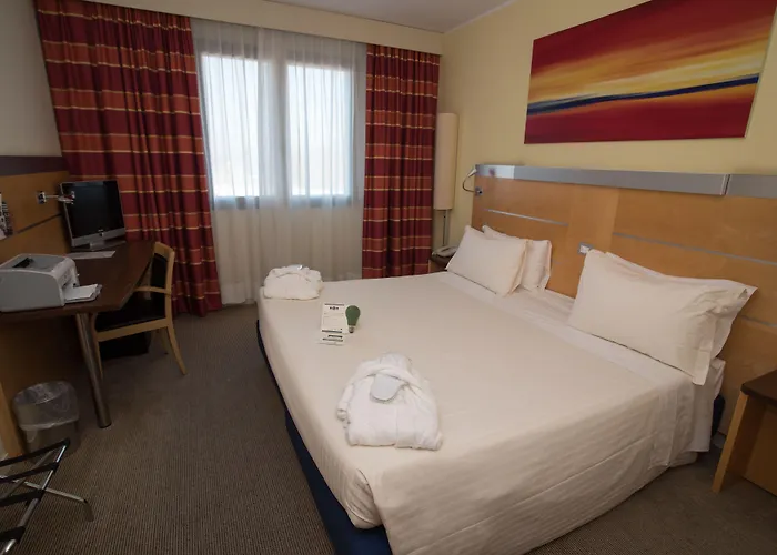 Western Palace Ferrara