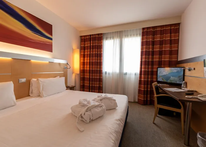 Western Palace Ferrara