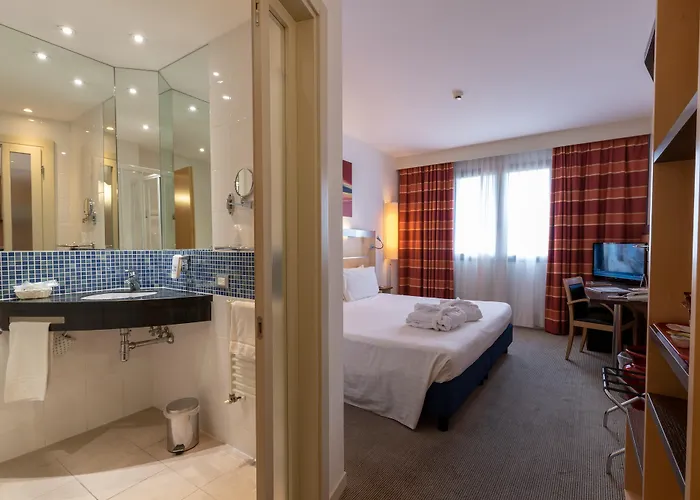 Western Palace 4*