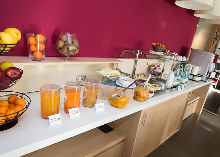 Western Palace Szálloda