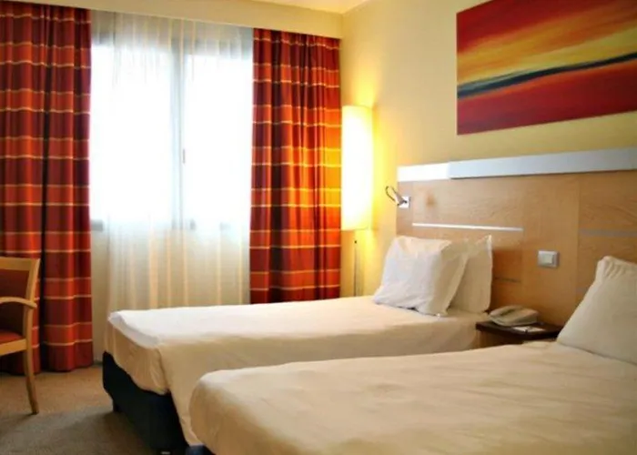 Western Palace Ferrara