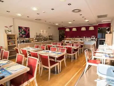 Western Palace Hotel